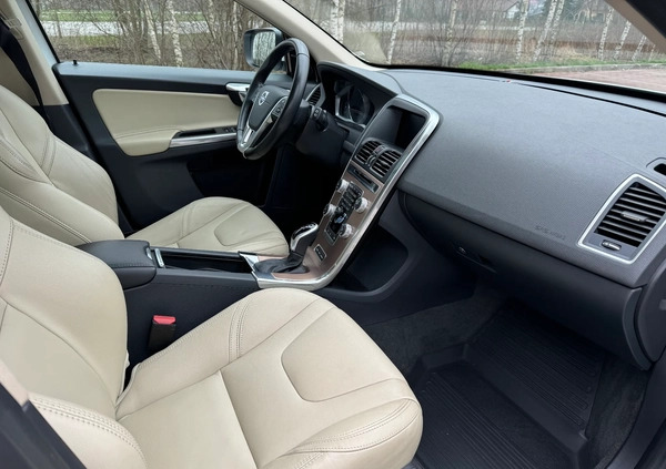 Volvo XC 60 cena 124900 przebieg: 100569, rok produkcji 2017 z Kraków małe 191
